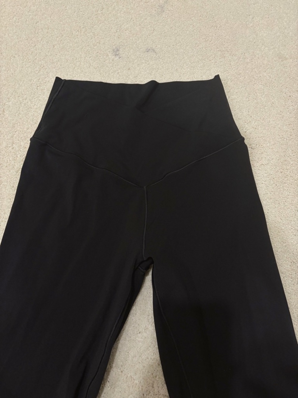 OFFLINE By Aerie Real Me High Waisted Crossover Legging True Black - Medium - Picture 4 of 5